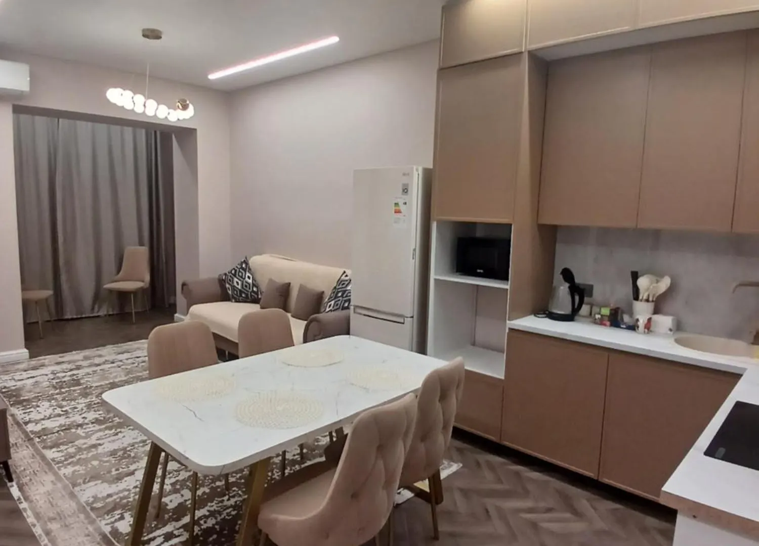 Apartment Жк Комфорт Сити Отличные Апартаменты 2 Комн 65 Кв Рядом С Трц Мега На Аль-Фараби Almaty Kazakhstan